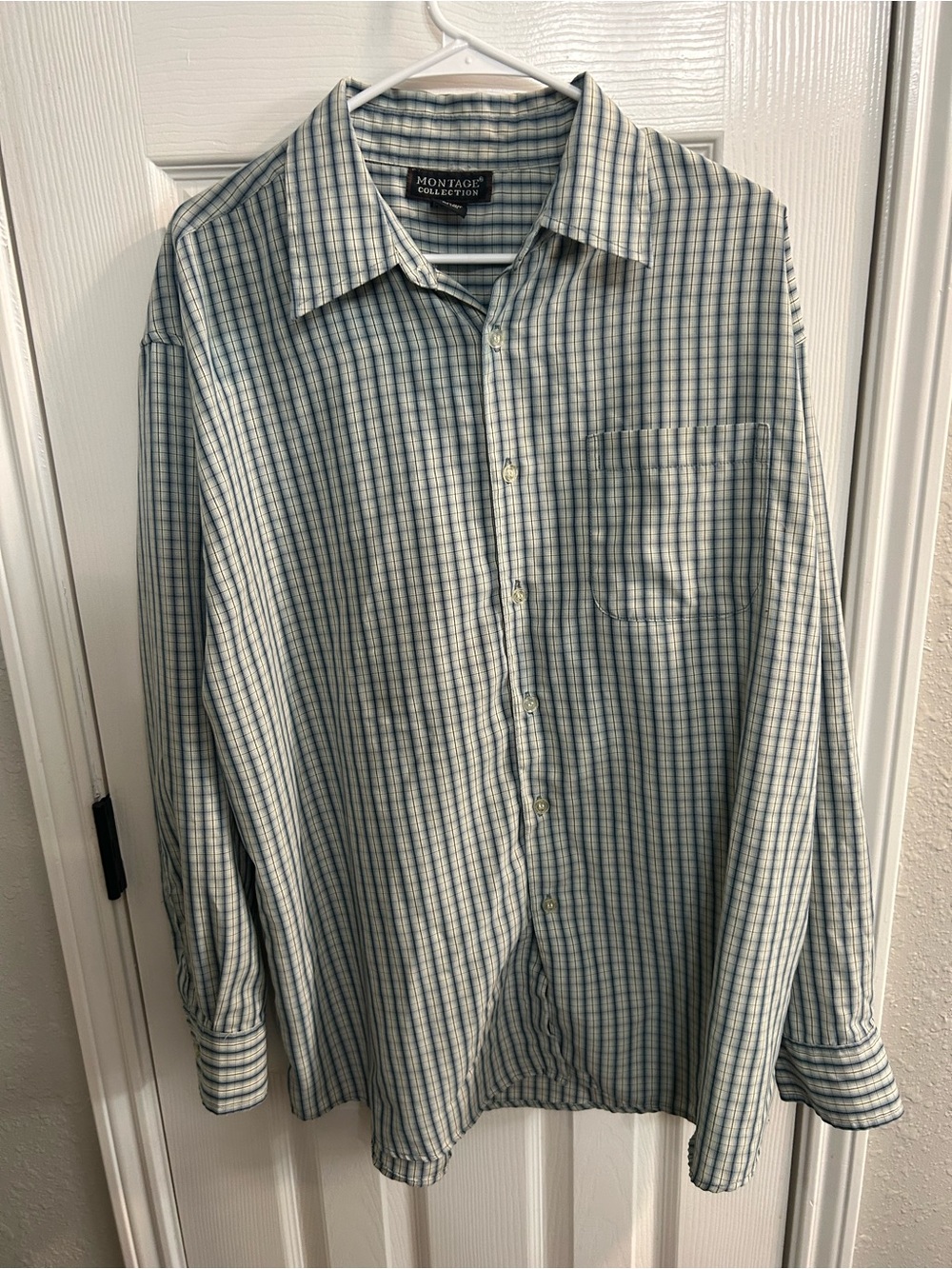 Montage Collection men’s large button down collar shirt plaid pattern
